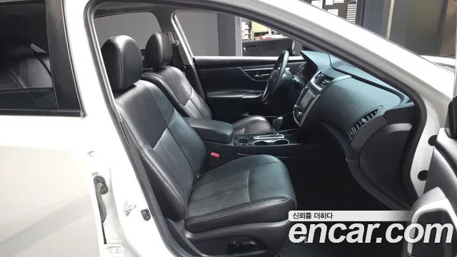 Nissan Altima 2017 thumb 4