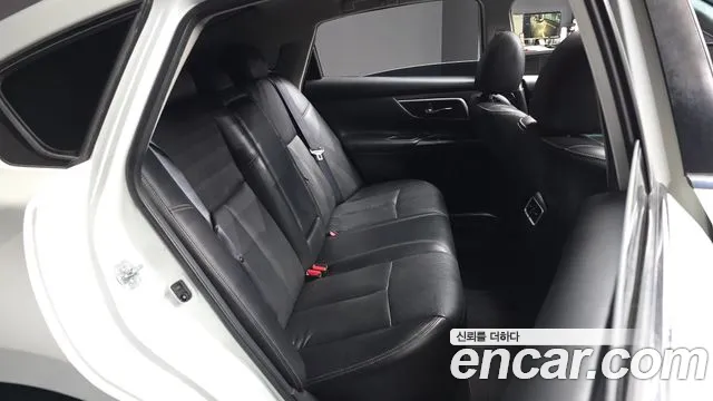 Nissan Altima 2017 thumb 12