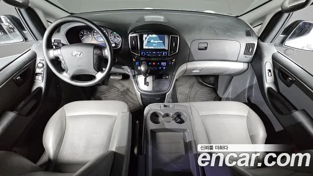 Hyundai Staria 2017 thumb 12