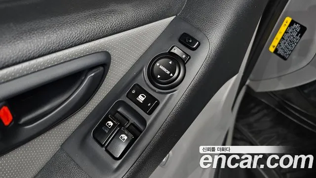 Hyundai Staria 2017 thumb 3