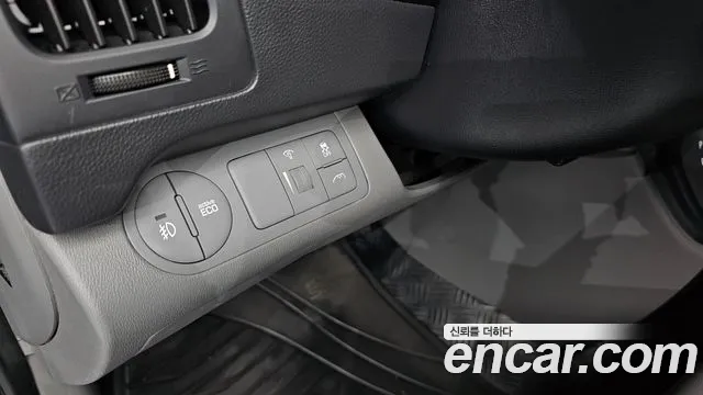 Hyundai Staria 2017 thumb 2