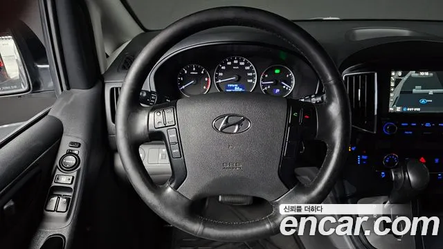 Hyundai Staria 2017 thumb 9