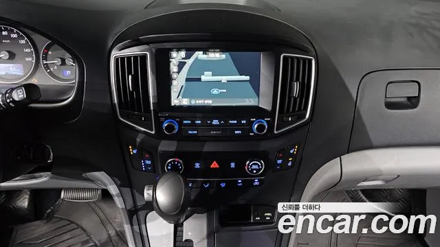 Hyundai Staria 2017 thumb 8