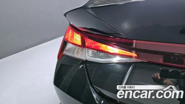 Hyundai Elantra 2021 thumb 5