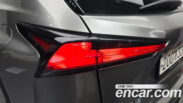 Lexus NX 2019 thumb 9