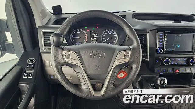 Hyundai Solati 2015 thumb 10