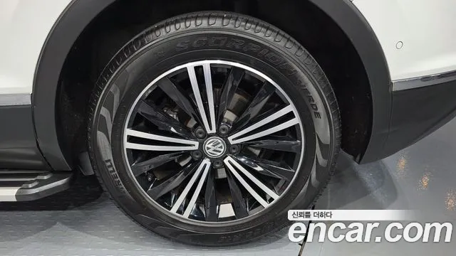 Volkswagen Tiguan 2020 thumb 12