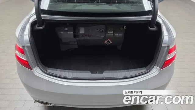 Hyundai Grandeur 2012 thumb 11