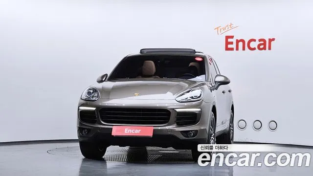 Porsche Cayenne 2016 thumb 11