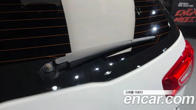 Kia R 2012 thumb 4