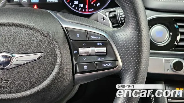 Genesis G70 2018 thumb 10