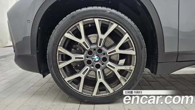 BMW X1 2022 thumb 5