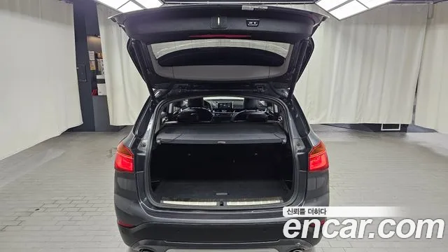BMW X1 2022 thumb 11
