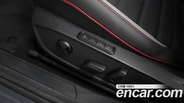 Volkswagen Golf 2025 thumb 8