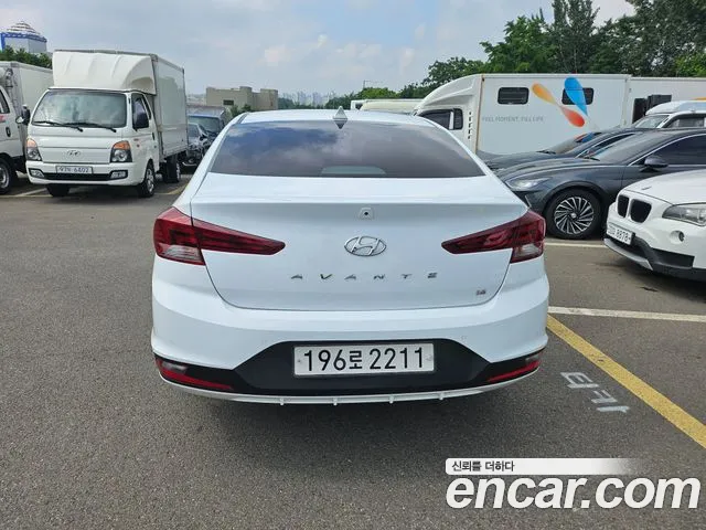 Hyundai Avante 2019 thumb 9