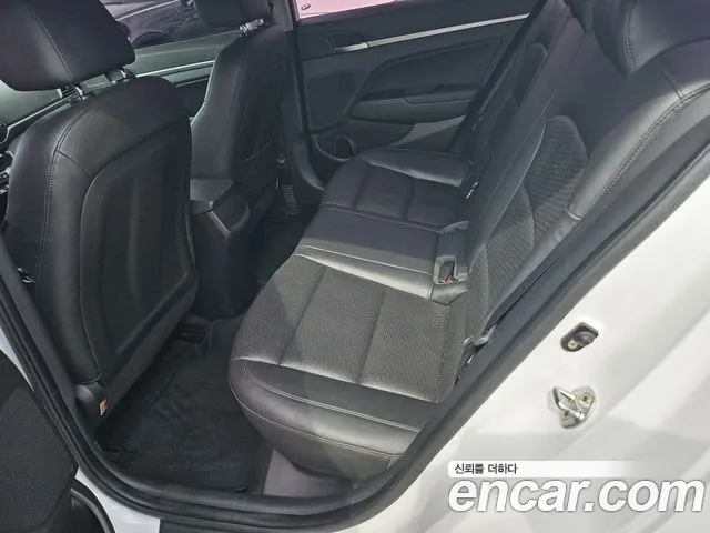 Hyundai Avante 2019 thumb 10