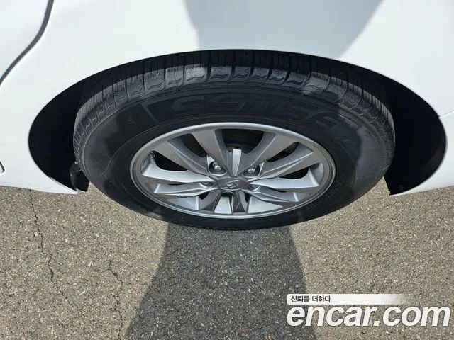 Hyundai Avante 2019 thumb 6