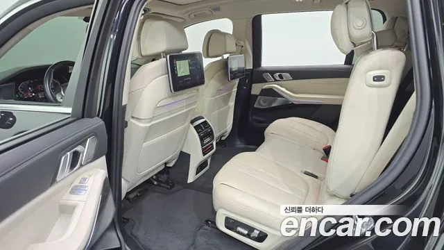 BMW X7 2021 thumb 7