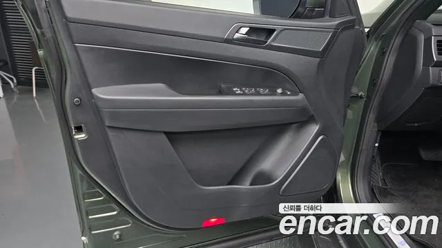 KGM Rexton 2021 thumb 12