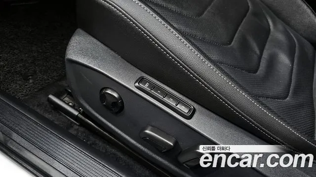 Volkswagen Jetta 2021 thumb 3