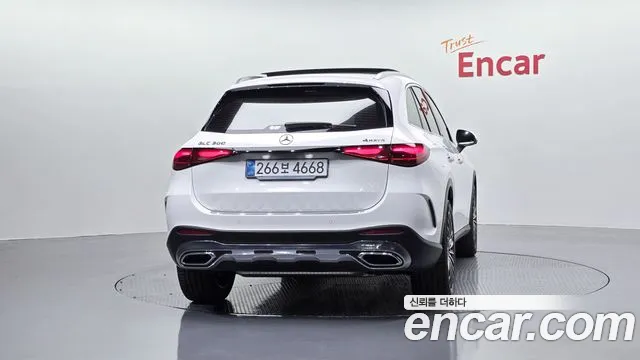 Mercedes-Benz GLC 2025 thumb 3