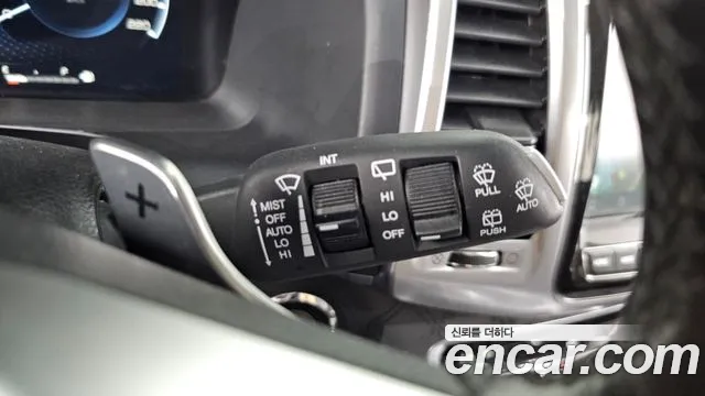 KGM Rexton 2020 thumb 4