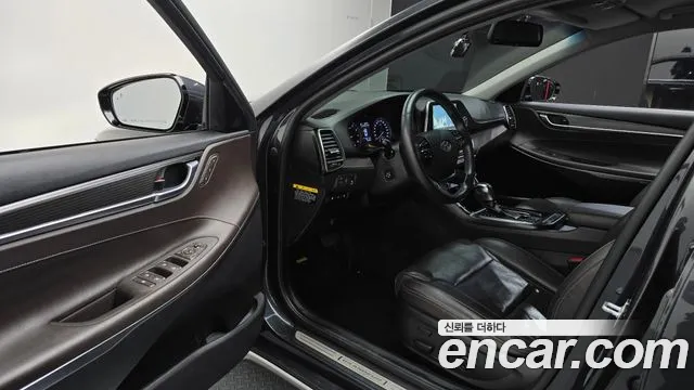 Hyundai Grandeur 2017 thumb 10