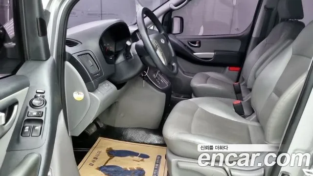 Hyundai Staria 2015 thumb 11