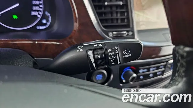 Hyundai Equus 2013 thumb 2