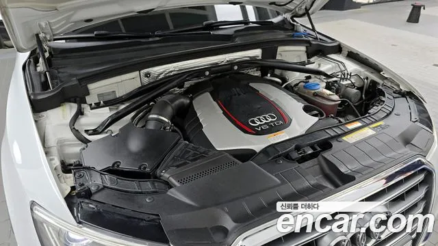 Audi SQ5 2015 thumb 9