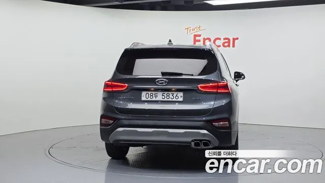 Hyundai Santa Fe 2018 thumb 12