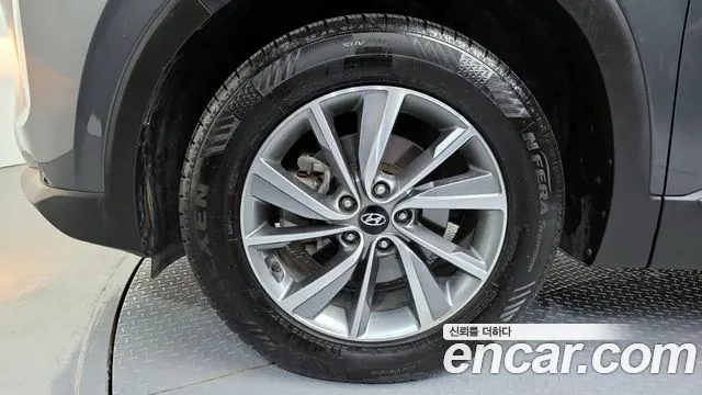 Hyundai Santa Fe 2018 thumb 10