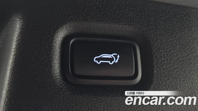Hyundai Santa Fe 2018 thumb 2