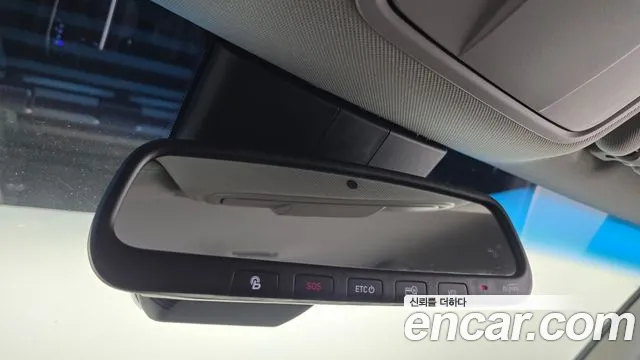 Hyundai Santa Fe 2018 thumb 11