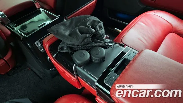 Land Rover Range Rover 2019 thumb 11