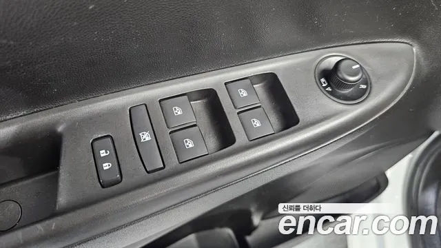 Chevrolet Spark 2020 thumb 2