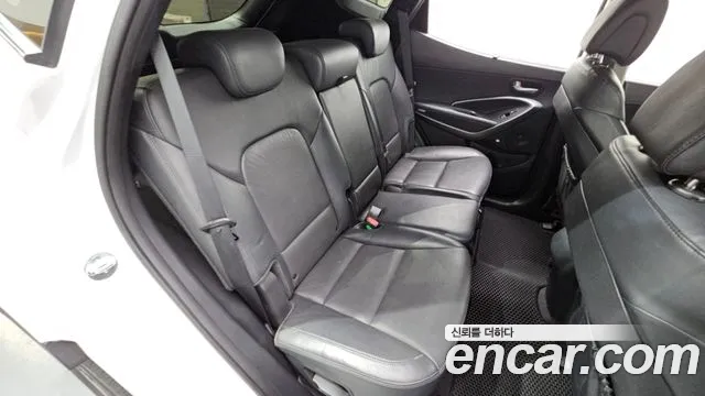 Hyundai Santafe 2016 thumb 4