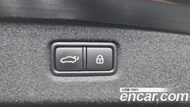 Genesis G90 2021 thumb 2