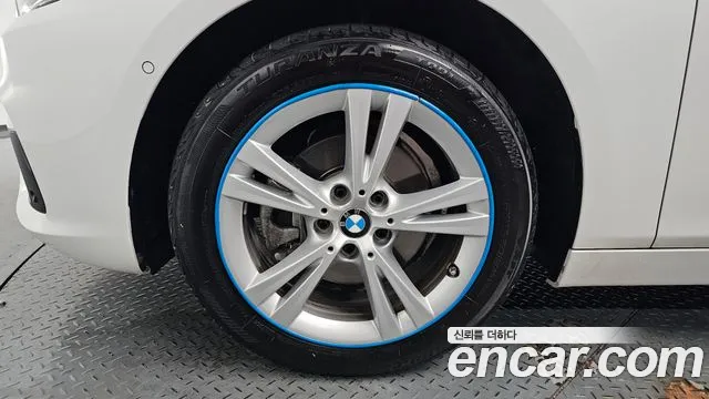 BMW 2 серии Active Tourer 2018 thumb 3
