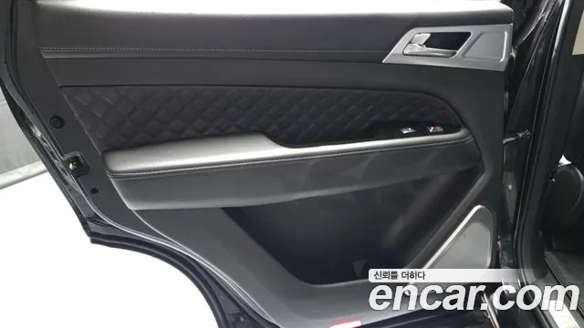 KGM Rexton 2023 thumb 2