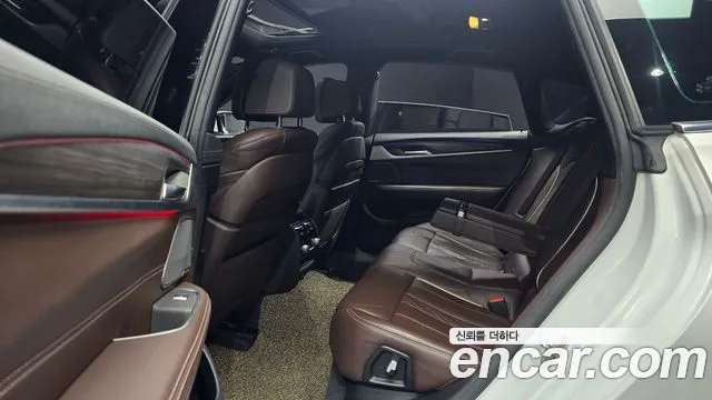 BMW 6 серии Gran Turismo 2020 thumb 6