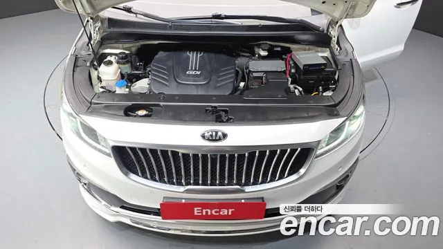 Kia Carnival 2017 thumb 6