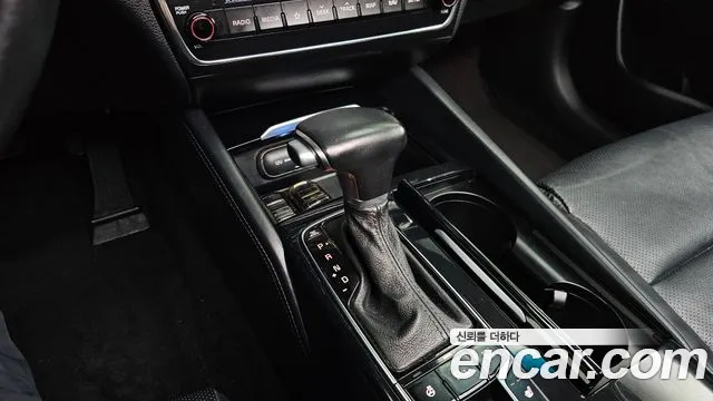 Kia Hybrid 2018 thumb 2