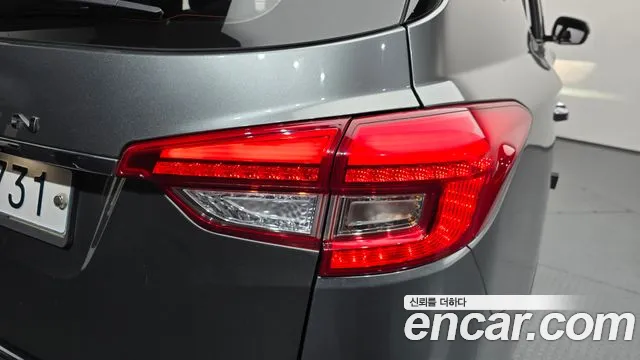 KGM Rexton 2019 thumb 9
