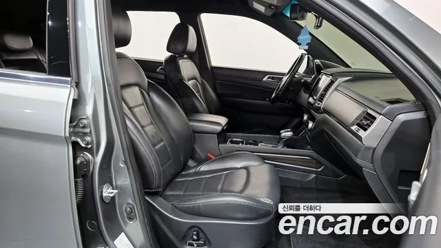 KGM Rexton 2019 thumb 10