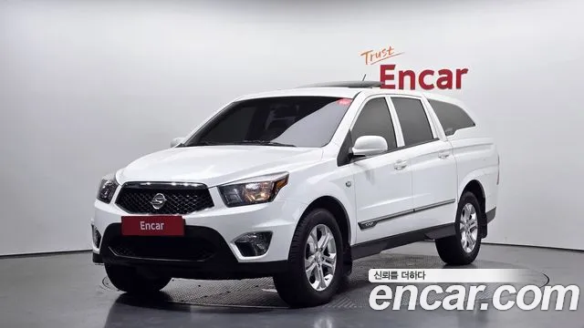 KGM Korando 2012 thumb 9