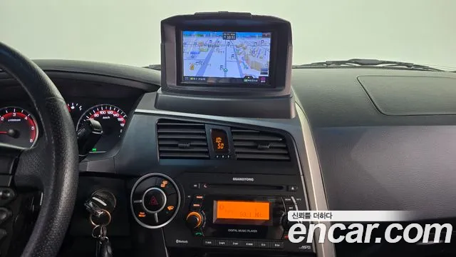 KGM Korando 2012 thumb 2