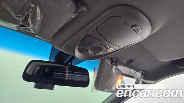 KGM Korando 2012 thumb 8