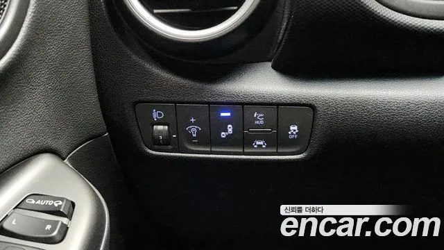 Hyundai Kona 2018 thumb 12
