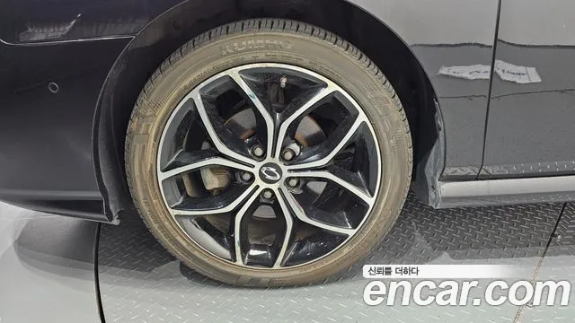 Renault SM5 2014 thumb 4